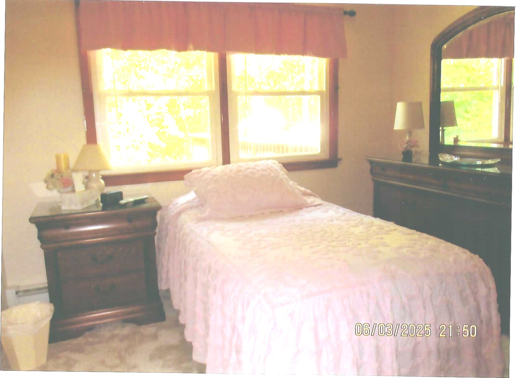 OakRidge Room for Rent